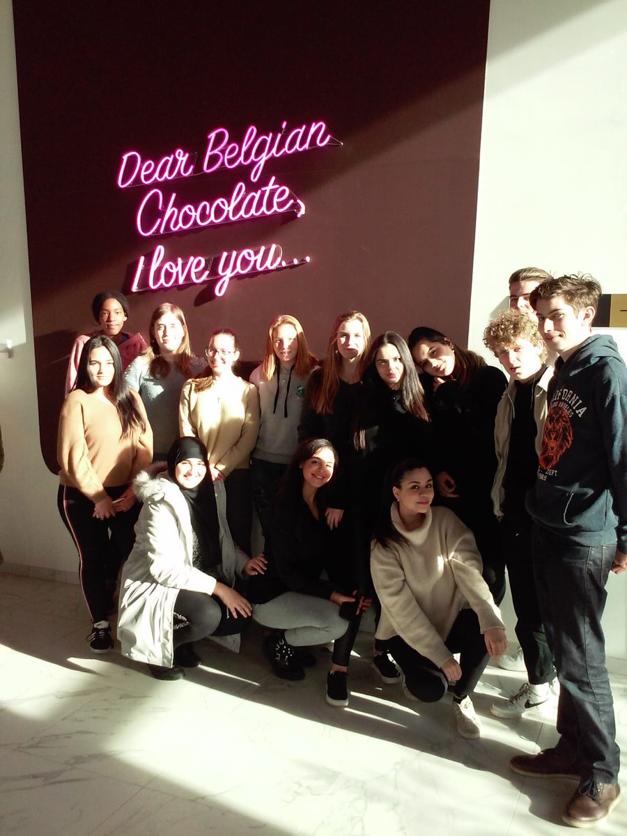 AtheneumMXM's tweet photo. Enkele klassen kozen voor een museumbezoek op hun klas cultuurdag #chocolademuseum #modemuseumHasselt #AfrikamuseumTervuren #speelgoedmuseumMechelen #inzettenopklassfeer @GO_onderwijs @GOinAntwerpen https://t.co/BtoDv2SUJK