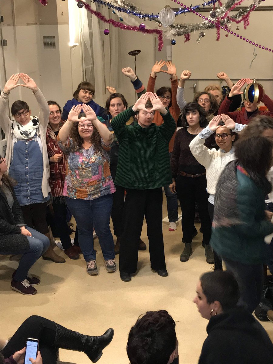 ToutesEnGreve31's tweet photo. Ce soir c était notre 5ème AG Féministe #ToutesEnGreve pour construire un #8mars revendicatif et dans la durée ! Mettons un terme au patriarcat ! #GrèveFeministe #grevedesfemmes ! https://t.co/gEF2p9zyM4