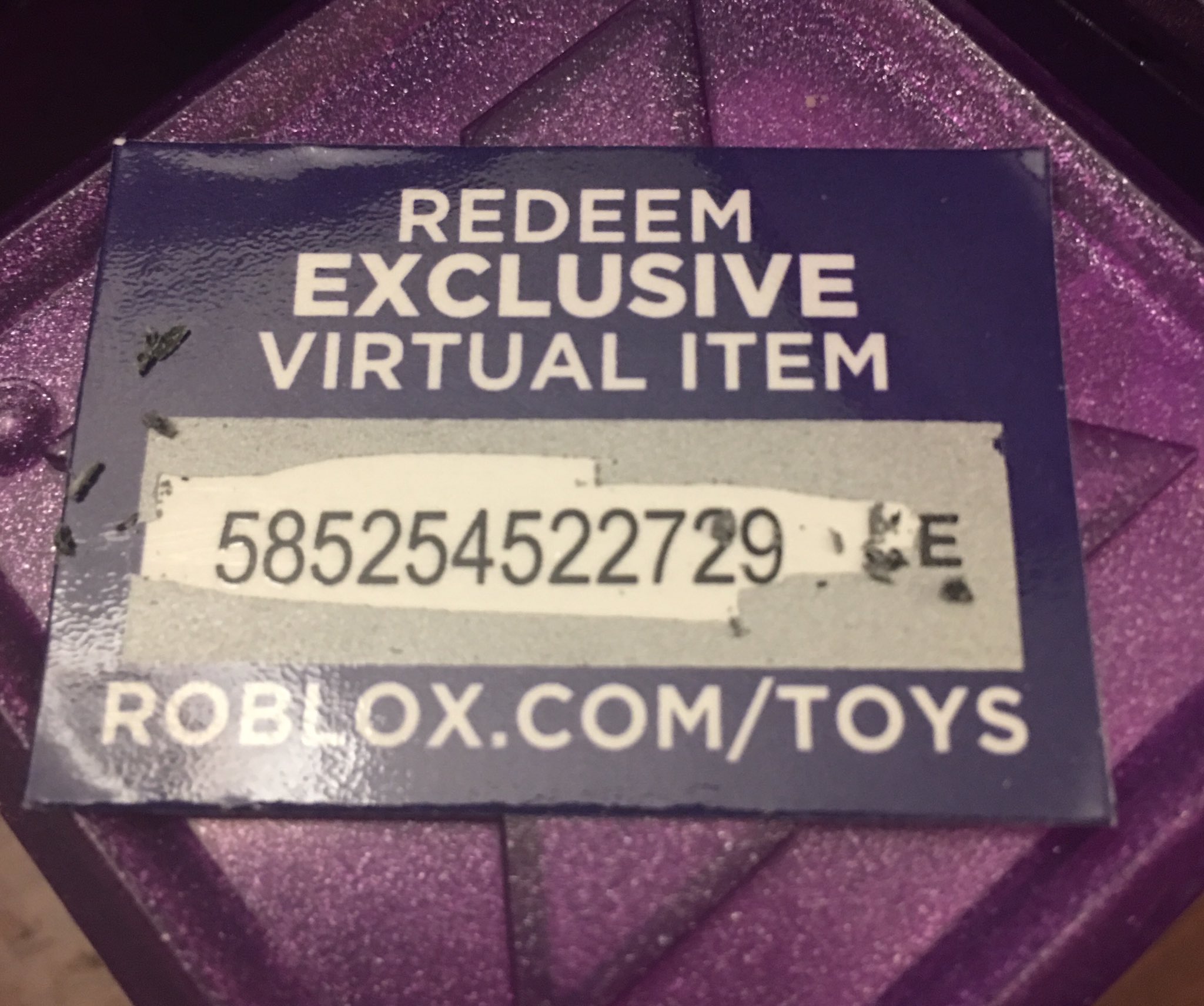 Hello Entertainment Bloxyawards Bloxys Roblox On Twitter Leak 4 Free Roblox Toy Code To First Taker - unredeemed roblox toys codes