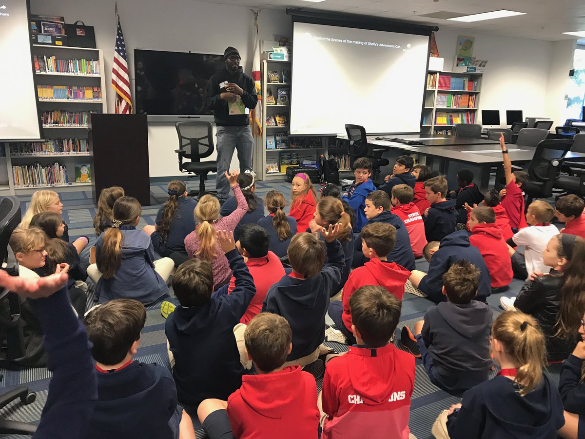 AdminARod's tweet photo. Thank you @kentrellmartin for teaching my students all about ASL and inspiring them to become authors!! #owlsread #celebratingliteracy #literacyweek #shellysadventures https://t.co/0vPd9NV1Zm