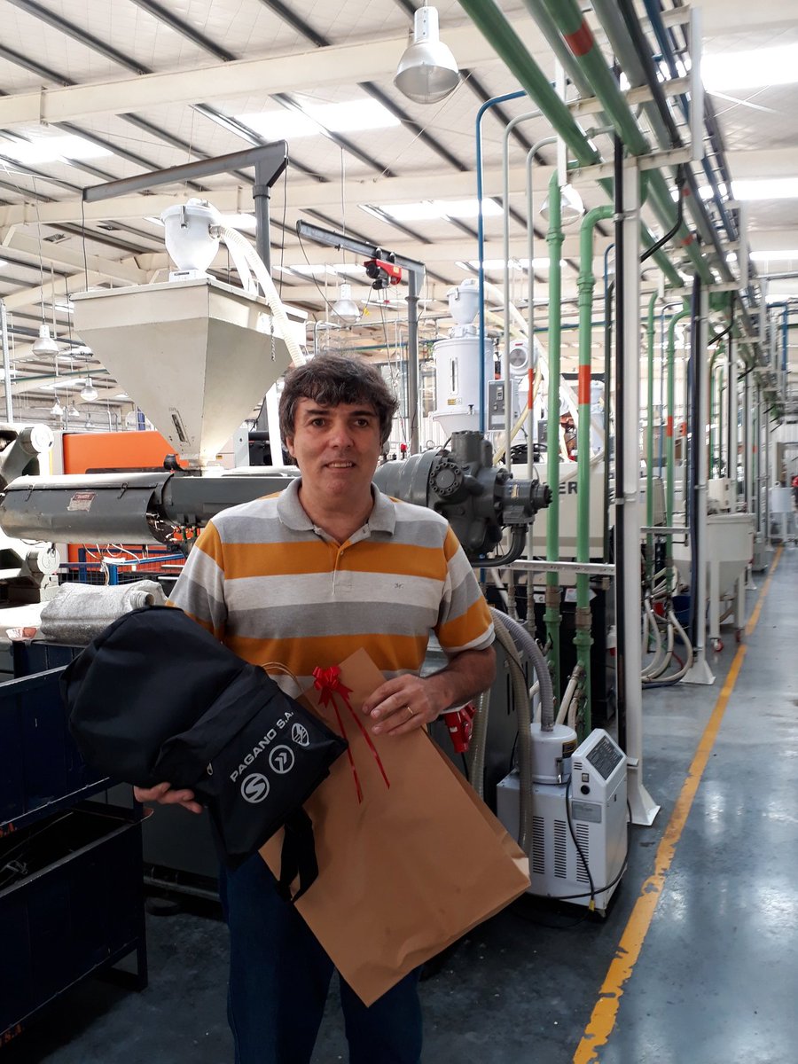 PaganoSAar's tweet photo. ¡Feliz Cumpleaños Nestor! 🎁🎁👌👌 El pasado viernes cumplió años Nestor Diguilmi quien es el encargado del área de Seguridad e Higiene de nuestra empresa. ¡Felicidades! #industriapaganoSA #trabajoenequipo #cumpleañosenpagano #seguridadehigiene https://t.co/K4i7xBUvlD