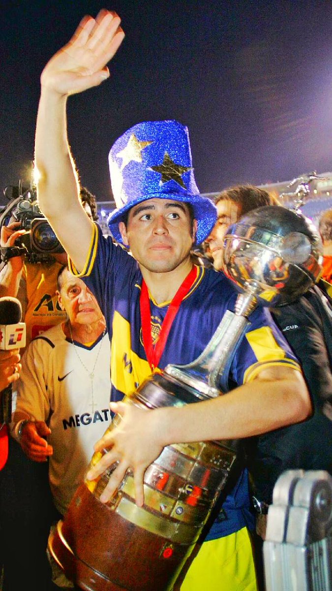 <a href="/TyCSports/">TyC Sports</a> <a href="/MartinSouto/">Martin Souto</a> El verdadero "Jugar del Pueblo" 
Afuera y adentro de una cancha..