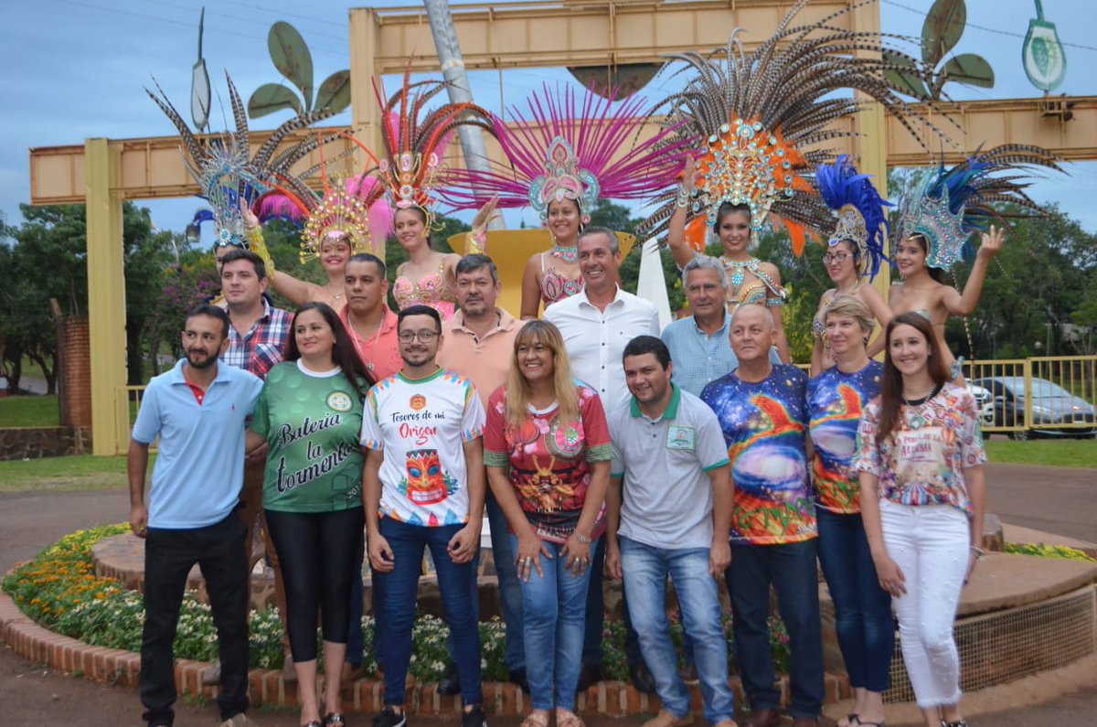 mariluleverberg's tweet photo. Atención...atención...
Se viene el #Carnaval2019 #ShowDeComparsas #encuentrosintermunicipales #esfuerzocompartido #MisionesSeVisteDeCarnaval
1-2 de febrero
8-9 de febrero
23 de febrero
Participan #Apóstoles #Concepción #SanJavier
Apoyamos los eventos culturales populares! https://t.co/h7FGz6cUsO