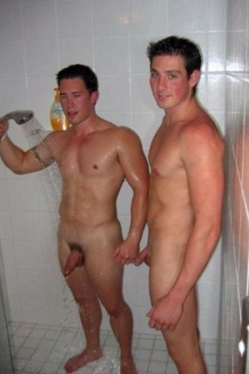 College Hunk Zack In The Shower