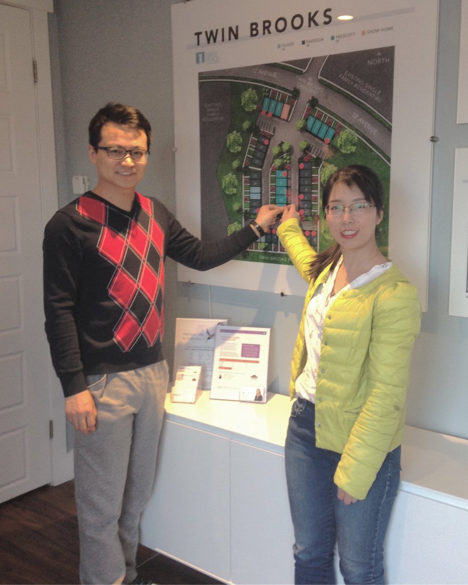 landmarkyeg's tweet photo. Congratulations to our first time home buyers in Twin Brooks!
#LandmarkHomesYEG #FirstPlaceProgram #CityofEdmonton #YEGhomes #Edmontonliving https://t.co/cUFKvFUlfs