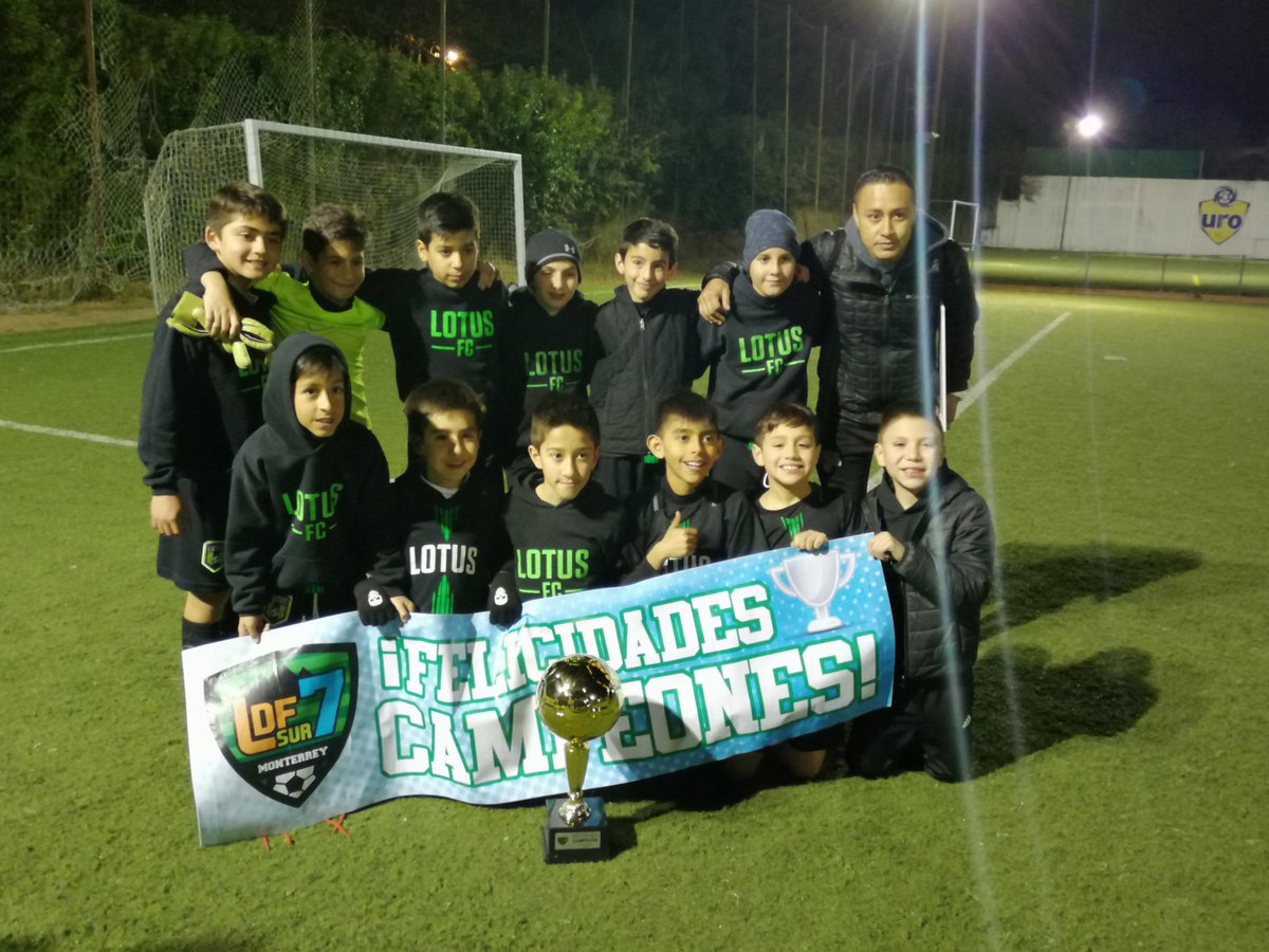 ilesalgado's tweet photo. Un campeonato más GAD!
#LotusFC #MiCentralFavorito 🖤💚 https://t.co/Ff0E10FHZV