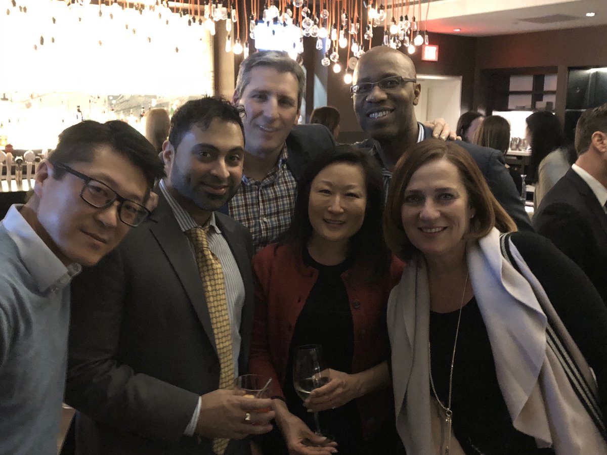 SueMacDonaldYWG's tweet image. Saying goodbye to an old friend and valued colleague @ScottSSullivan1 , on to the next chapter! 📖 📖 Good excuse to see the old wealth crew. #amazingleader #integrity 👍👍