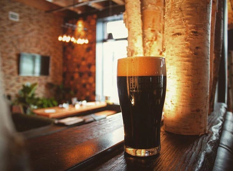 Birchslowertown's tweet photo. Best way to keep warm on a cold night? Cozy up to a pint of rich and creamy Vanilla Milk Stout. Open at 4 for $4 Happy Hour pints! #beersweater #lowertownstpaul https://t.co/k8nDNsHxbq
