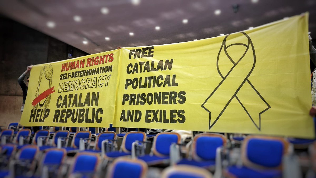CDRDublin's tweet photo. Great turnout tonight at #TalkIndependence hosted by @TRiSSTCD with Catalan president @KRLS, Trinity Economist @MarvinSuesse & Political Scientists Michelle D’Arcy & Emanuel Coman. https://t.co/aRQpbLREnS