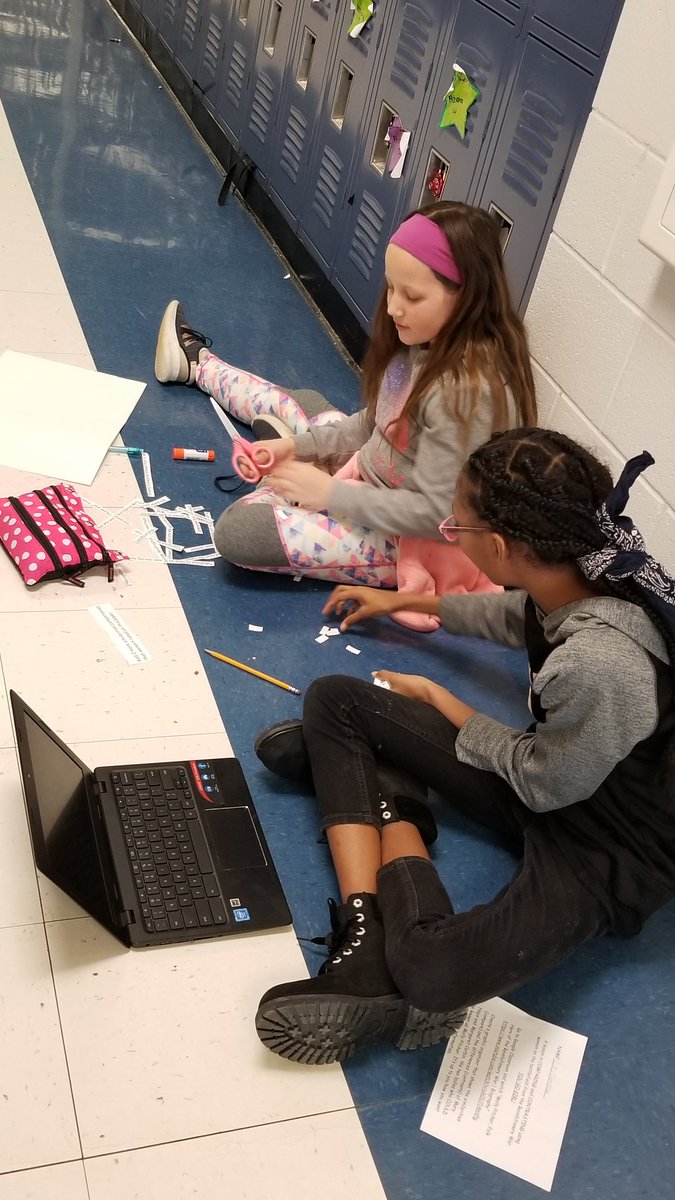 Brooklotze's tweet photo. Comparing and contrasting Rev. War heroines using multiple strategies to present the findings. Rock on Mary Hays and Margaret Corbin....AKA....Molly Pitcher. Girl power! 💁‍♀️ @MrPollocksClass
@ChanceyChat https://t.co/d1djizdrWa