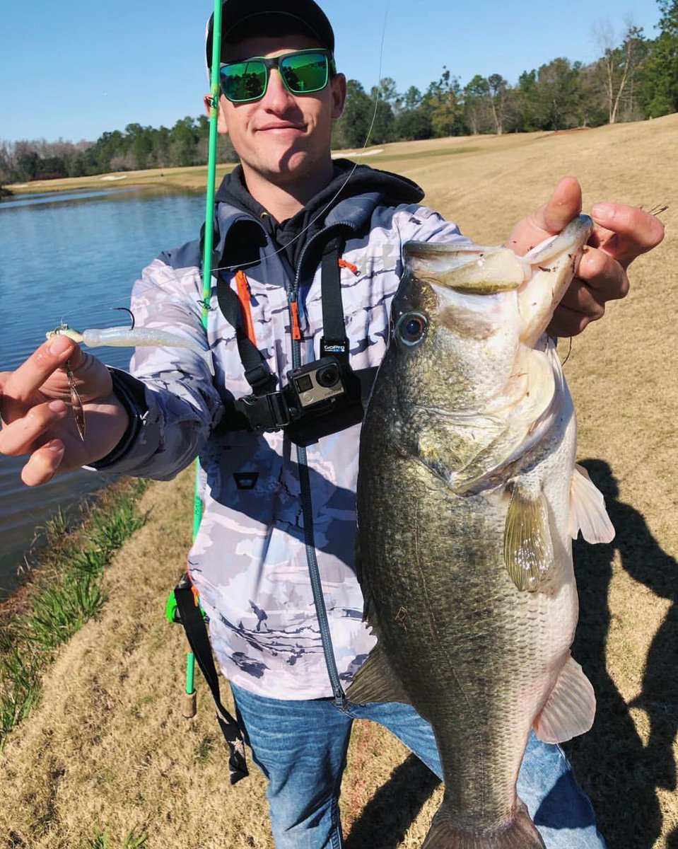 FishHeadSpin's tweet photo. Fish Head Spin &amp; Fish Head Dude are on fire! Check it out! #fishing #bassfishing #catchthebeast

https://t.co/qOmkxT5o81 https://t.co/8vCLXwfoOn