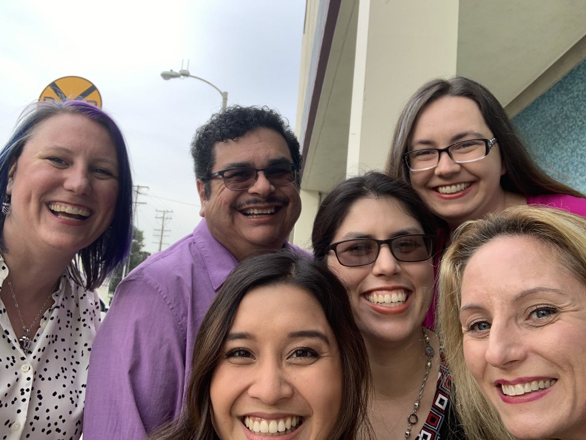 pumerantzlib's tweet photo. Taking new photos of our Reference and Outreach librarians on the @westernunews campus, so of course we had to take a selfie ๐ New photos coming soon! Thanks, Miles! #pumerantzlibrary #westernuway #awkwardfamilyphotos https://t.co/7WjHzJ0xVI
