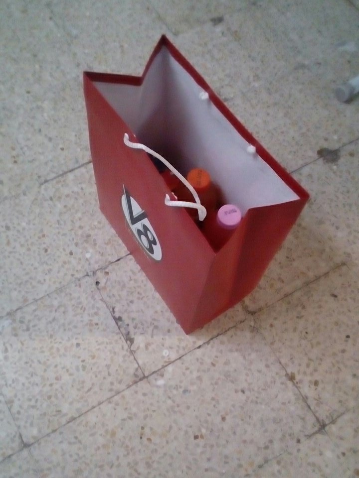 sanirvingg's tweet photo. Gracias a @SanCaReforma y a @V8SplashLATAM por mi kit de jugos #datevida https://t.co/oulsHGfwA6