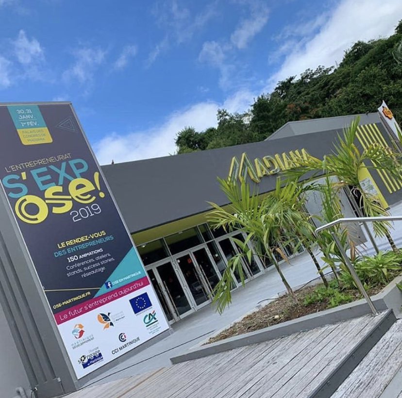 bejungle972's tweet photo. 🗣📊🤝 OSE 2019 🤝📊👥
Cette semaine @bejungle972 déplace
temporairement ses bureaux du côté du @cinemamadiana, pour le salon @ose_martinique. Vous pouvez nous rencontrer avec la @FtpeMartinique du mercredi à vendredi dans l'espace B to B #entrepreneuriat #coworking https://t.co/7tLInPyrc5