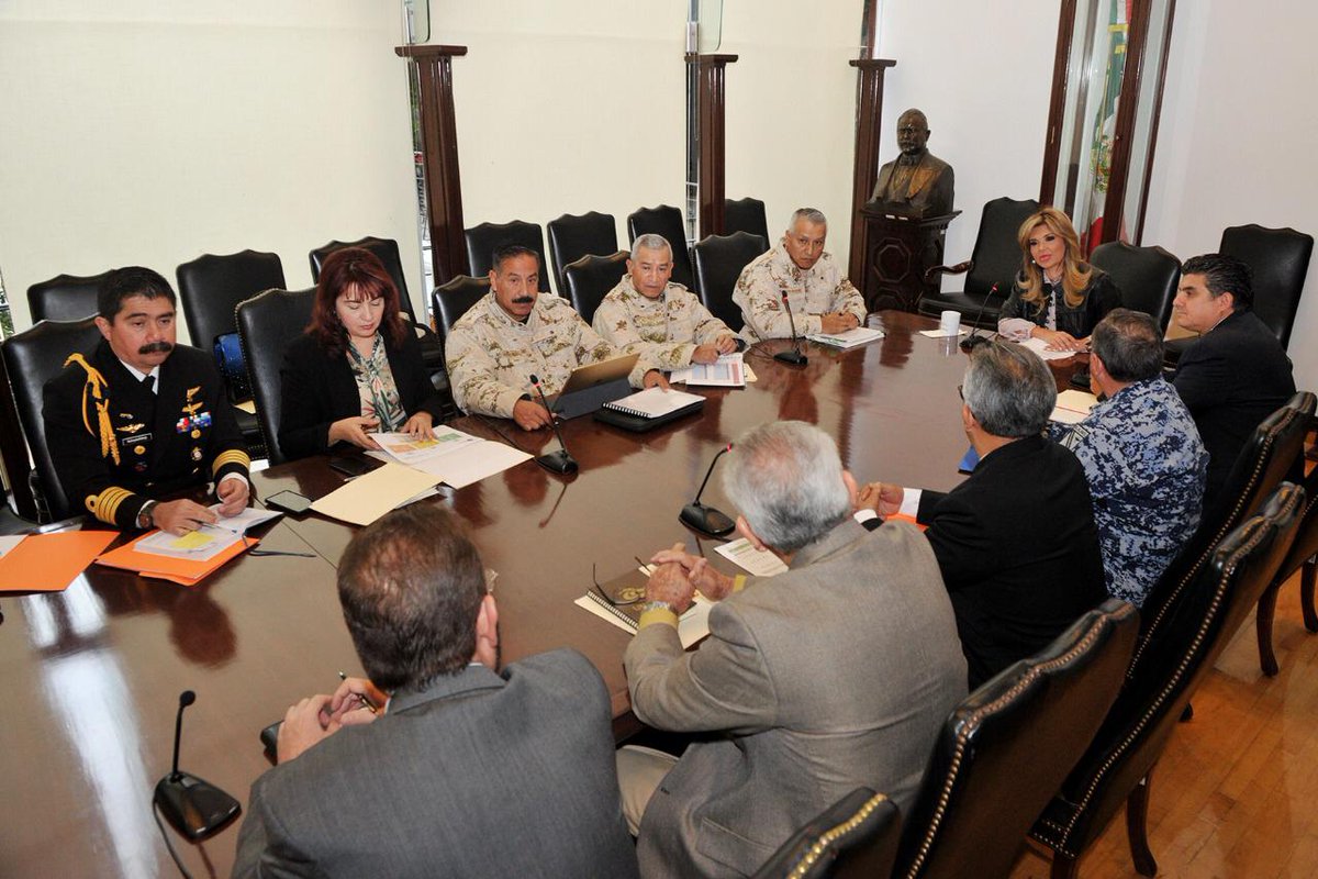 Ni un paso atrás en el combate a la delincuencia y a la impunidad. Los tres niveles de gobierno, reafirmamos nuestro compromiso de mantener una lucha frontal contra aquellos que atenten la seguridad y el bienestar de los sonorenses. #NoMásDelincuencia