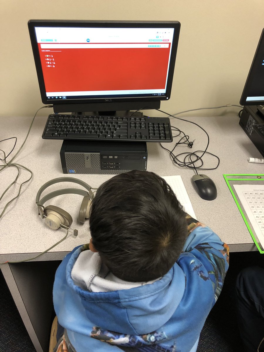MissFaskel's tweet photo. The 🖥 lab was full of online testers for the 4th grade Math CCA today! Students are becoming more comfortable using @schoolcity tools and accommodations. Thankful for my flexible teammates! #chambersspedsquad @MsMastroianni @pameponce10 @AliefSped @Chambers_Math https://t.co/KFetsn5eL5