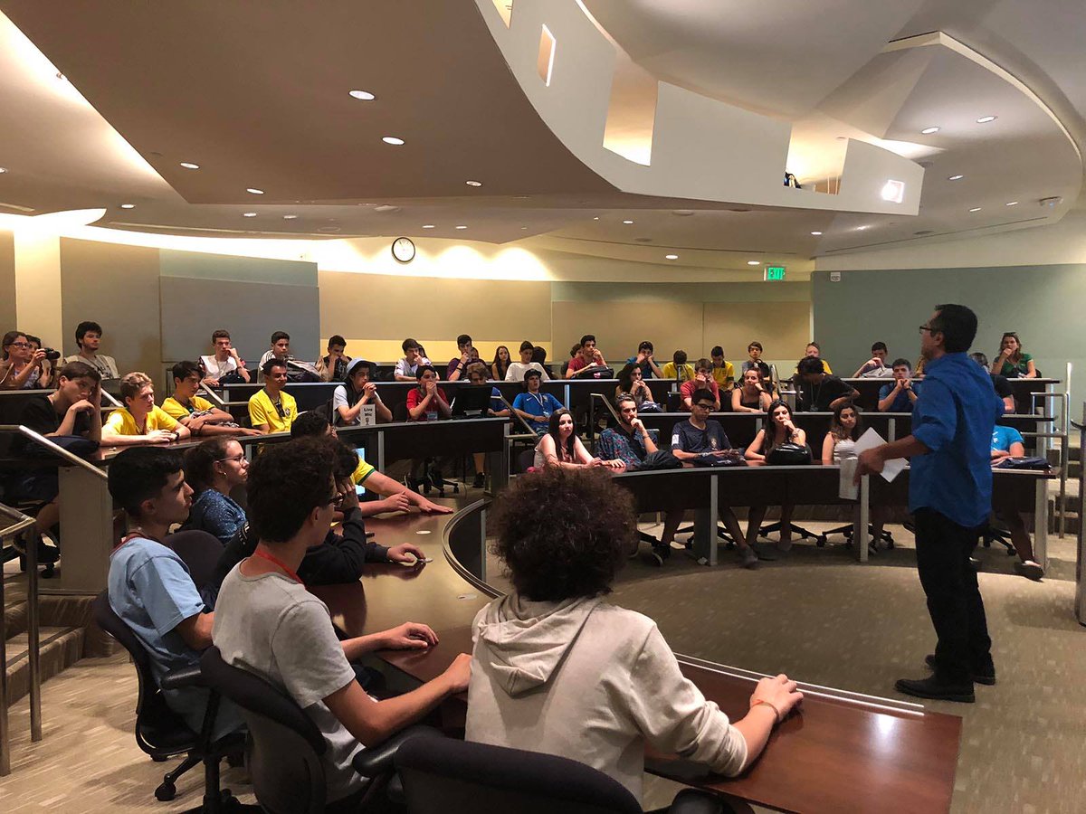 StartupsummerCA's tweet photo. Future entrepreneurs in Startup Summer Camps International program are eager to learn as the team from @QAD_Community talks about their experience growing a team based around the world. #startupsummercamp #globalentrepreneurship https://t.co/7OhIK3fau6