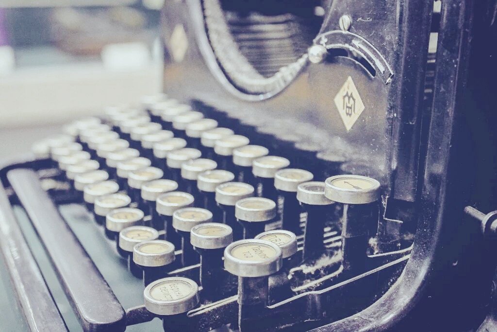 Fill your pages
with the breathings
of
your
Heart.

~ William Wordsworth

#quoteoftheday 🌼 #quote 
#inspirationalquote #love
#writerslife #poetrylovers