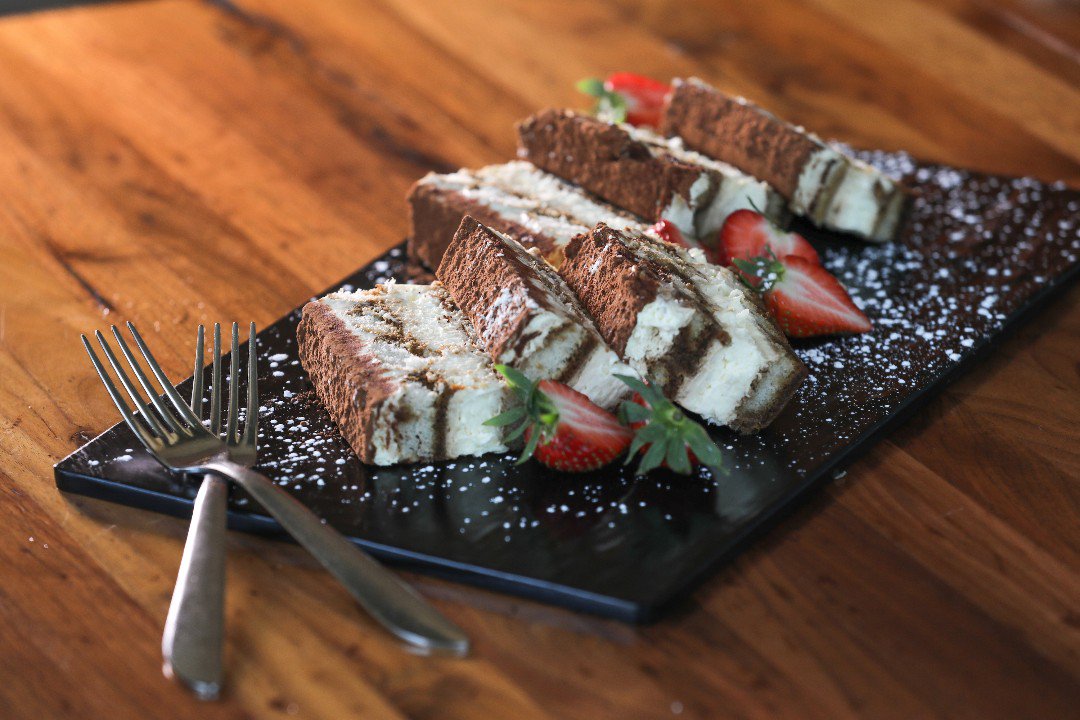 angelinasOC's tweet photo. Our catering doesn’t leave out the sweet finish! Contact events@angelinaspizzeria.com for more info! https://t.co/e6ogkACJDF