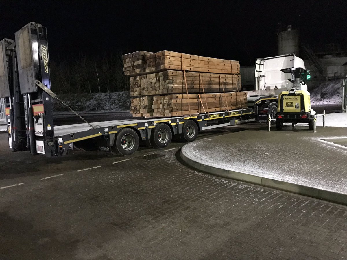 Loaded up and ready for delivery to Felixstowe Docks #inhouse <a href="/CDC_Demolition/">CDCDemolition</a> <a href="/CDCEnviro/">CDC_Environmental</a> <a href="/tru7group/">Tru7 Group</a> <a href="/Guynicholls7/">Guy Nicholls</a> <a href="/JakeNicholls45/">Jake Nicholls</a>  <a href="/tm__33/">Tony Marshall</a> <a href="/DavidClarkeCDC/">David Clarke</a> <a href="/Chinny63549321/">Chinny</a> <a href="/whipstreet/">Whip Street Motors</a> <a href="/mark65re/">mark emeny</a> <a href="/meik1fitness/">Meik Jensen</a> #truplant #strongertogether #eastangliasno1