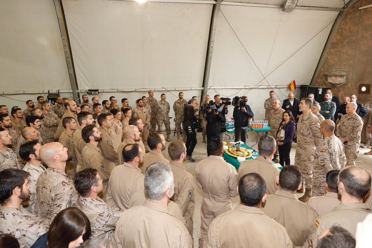 El Rey visita al contingente español desplegado en Irak casareal.es/ES/Actividades…