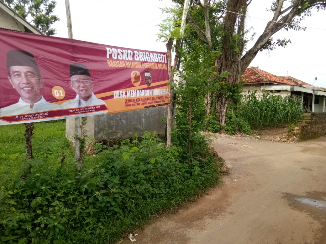 AZulaichah's tweet photo. #CakIminMenangkanJokowi
#Brigade01Jatim

@jokowi
@ekoSandjojo
@taufikmadjid71
@fachrilabalado
@anwsanusi
@AndryDewantoAh2 https://t.co/5D4rHOqHRD