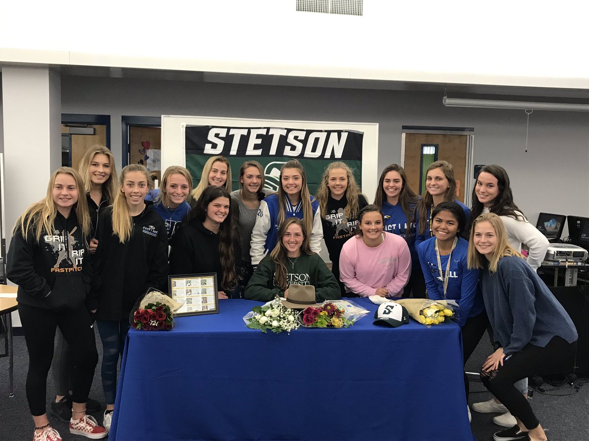elhs_softball's tweet image. Congratulations Nicole Dorothy Steiniger! Stetson Hatter - Class of 2023 🦅💙🥎