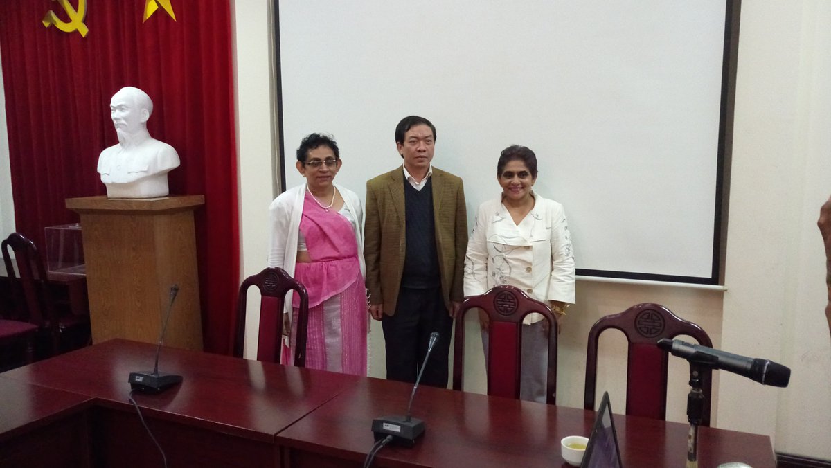 SLinVietnam's tweet photo. Ms. Bindu Urugodawatte, an Archaeologist trained in China (Peking University) and USA (Harvard University), made a presentation on ���Buddhist Art of Sri Lanka and the Silk Road” at the Viet Nam Institute of Archaeology of the Viet Nam Academy of Social Science in Ha Noi. https://t.co/yeDJ4U8eMq