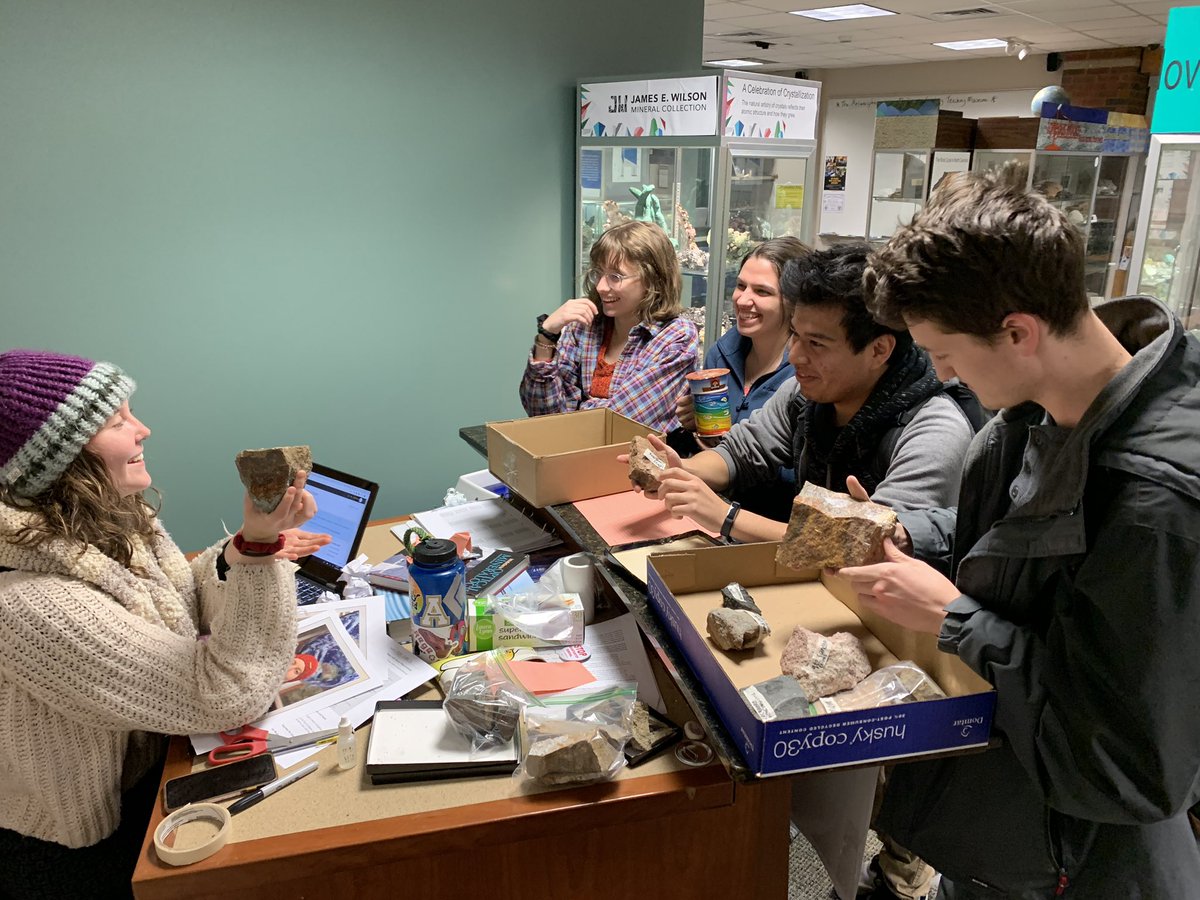 app_earth_sci's tweet photo. Your typical night at the McKinney Geology Teaching Museum. The place to be at 8pm when the temperature outside is frigid. #appstateges https://t.co/498sEsyBqM