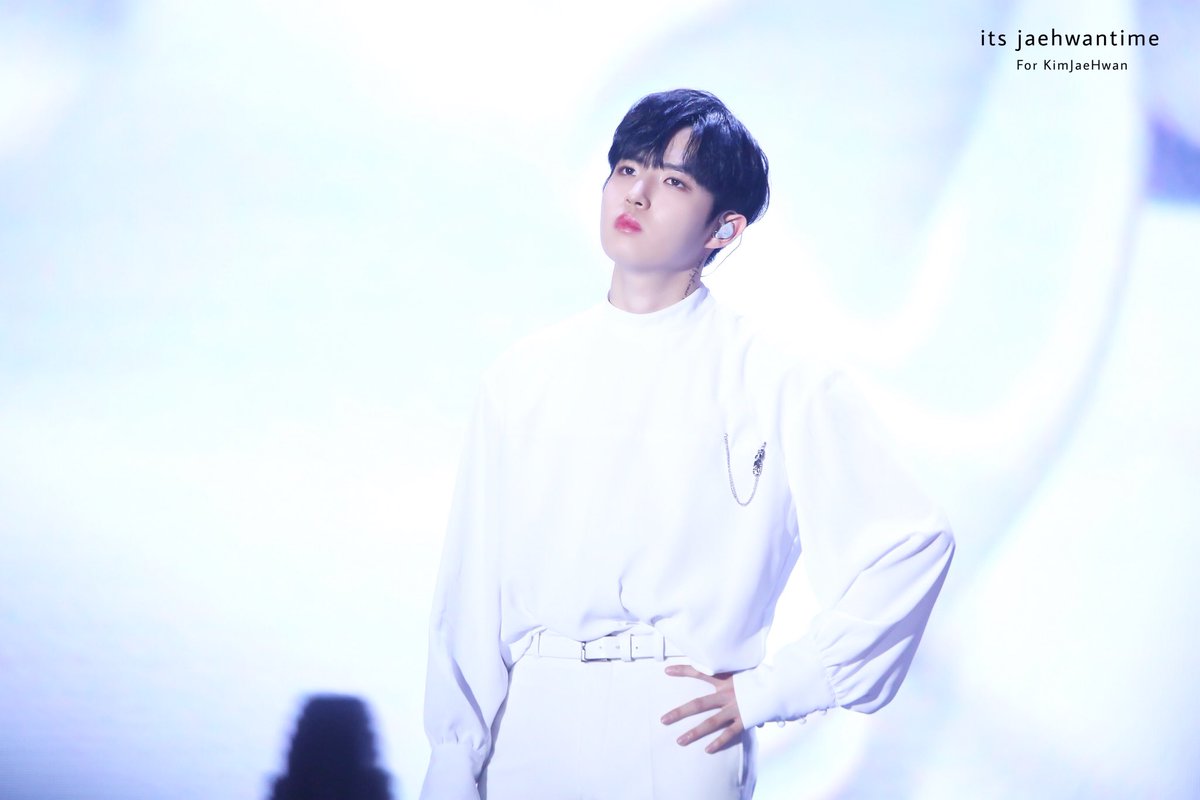 itsjhtime_0527's tweet photo. 190127 therefore
벌써 보고싶은 재환아..
#김재환 #재환 #KimJaeHwan #JaeHwan https://t.co/q7GsM5oswg