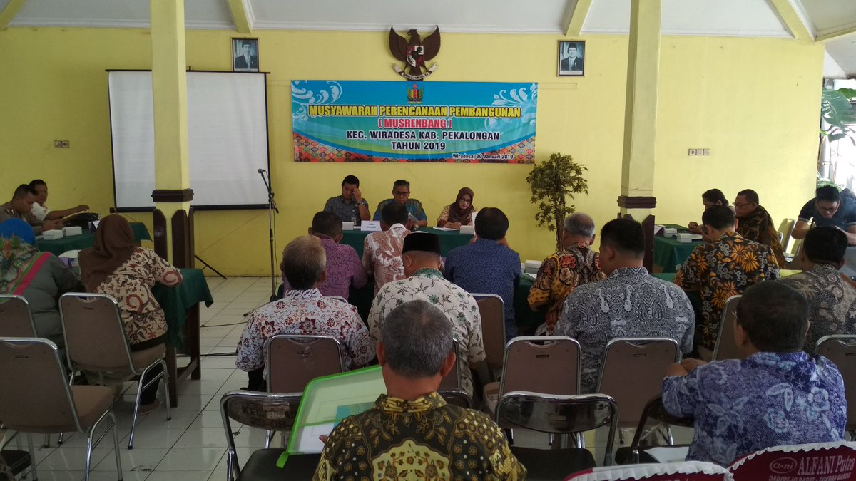 Musrenbang tingkat <a href="/kec_wiradesa/">PEMERINTAH KECAMATAN WIRADESA</a> kab Pekalongan. 
<a href="/ganjarpranowo/">Ganjar Pranowo</a>
<a href="/AsipKholbihi/">Asip Kholbihi</a> 
<a href="/PmdPpkb/">PMDP3A&PPKB_KabPkl</a>