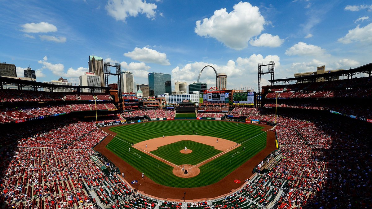 MLB's tweet image. Dreaming of sunshine, warm weather and baseball.