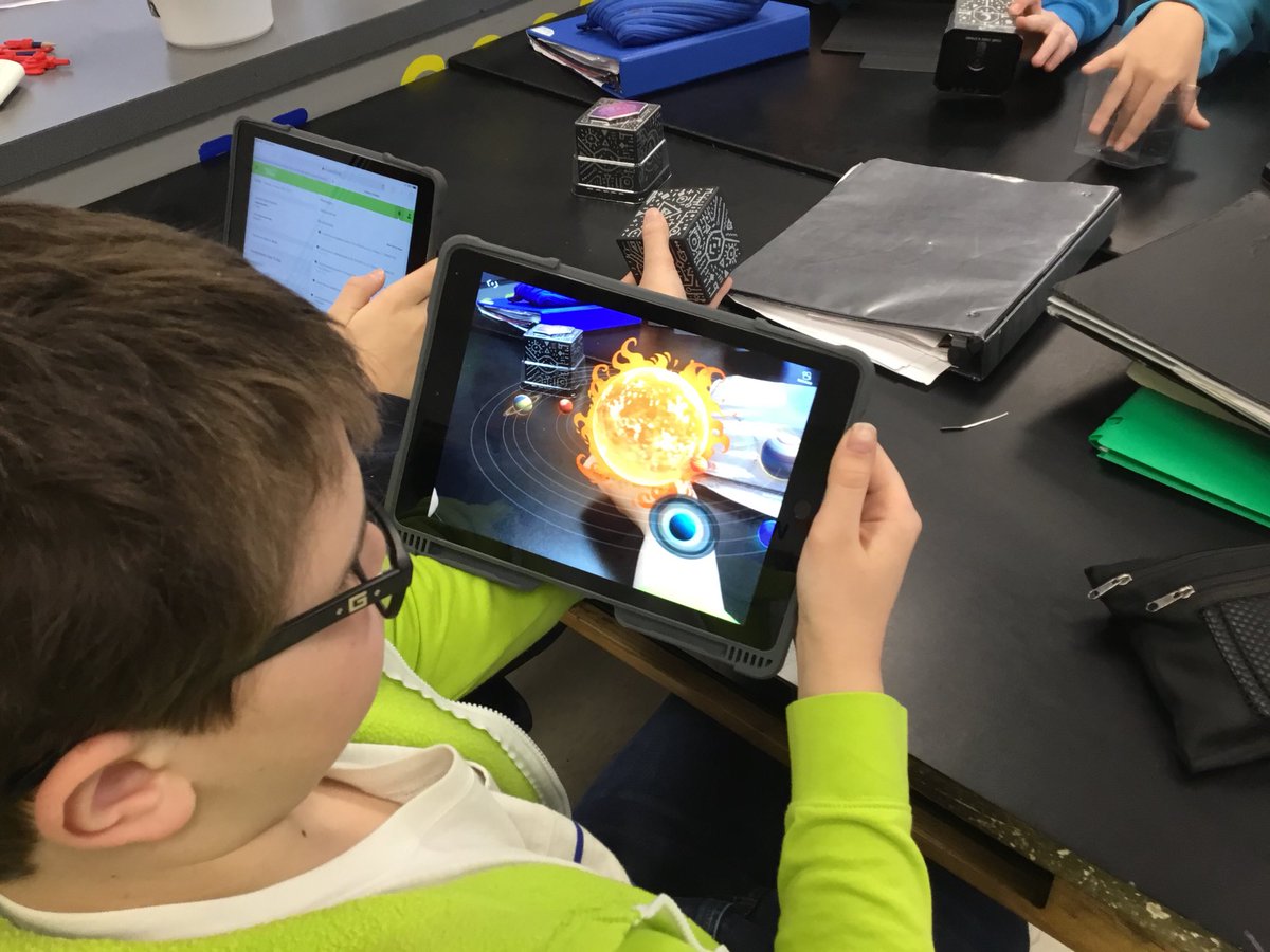 MrsScience26's tweet photo. Virtual field trip through the solar system #mergecube https://t.co/LCGhaoI5Bq