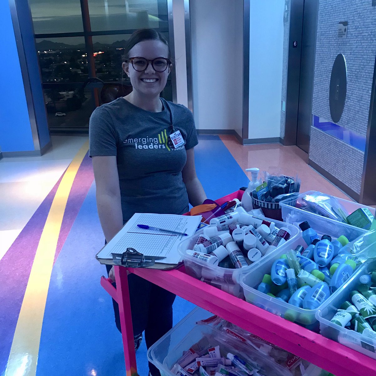 caseyclowesaz's tweet image. I’m grateful to be spending my night delivering necessities to the amazing patient families at Phoenix Children’s Hospital ❤️ #phoenixchildrenshospital #FTK #dancemarathonforever