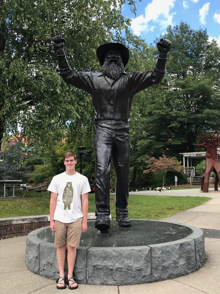 JenRNButler's tweet photo. #appsaidyes So proud to be a Mountaineer mom! https://t.co/53a0wu2BLz