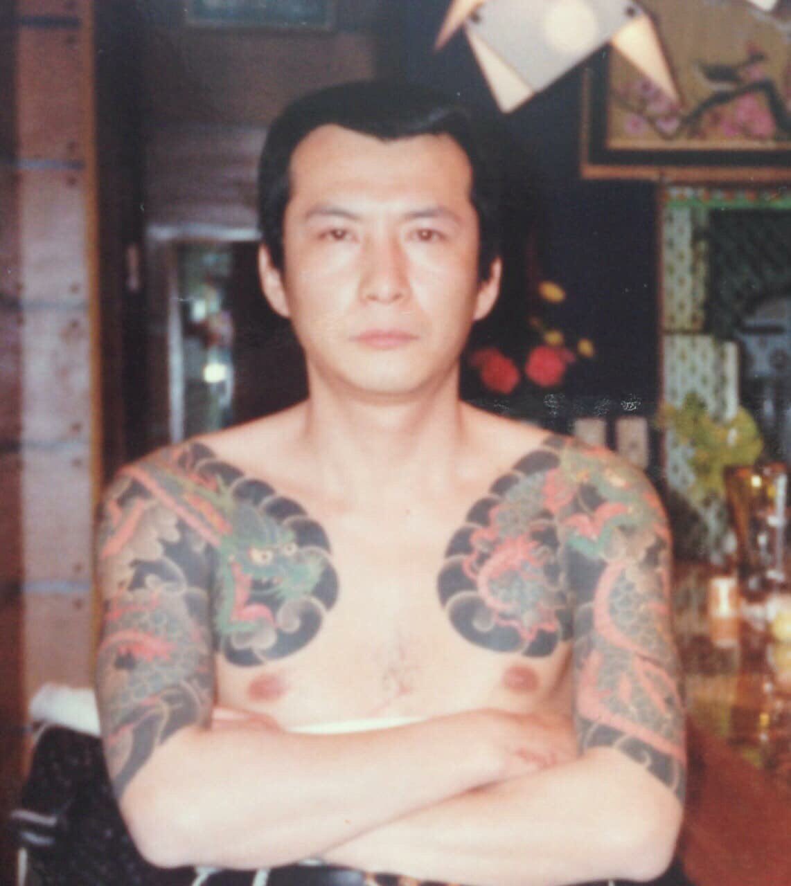 竹垣悟 唐獅子牡丹の一節に 親に貰った大事な肌を 隅で汚して白刃の下で とあるが この歳で一番の後悔は刺青を入れた事である T Co Nlbhqfaulm Twitter