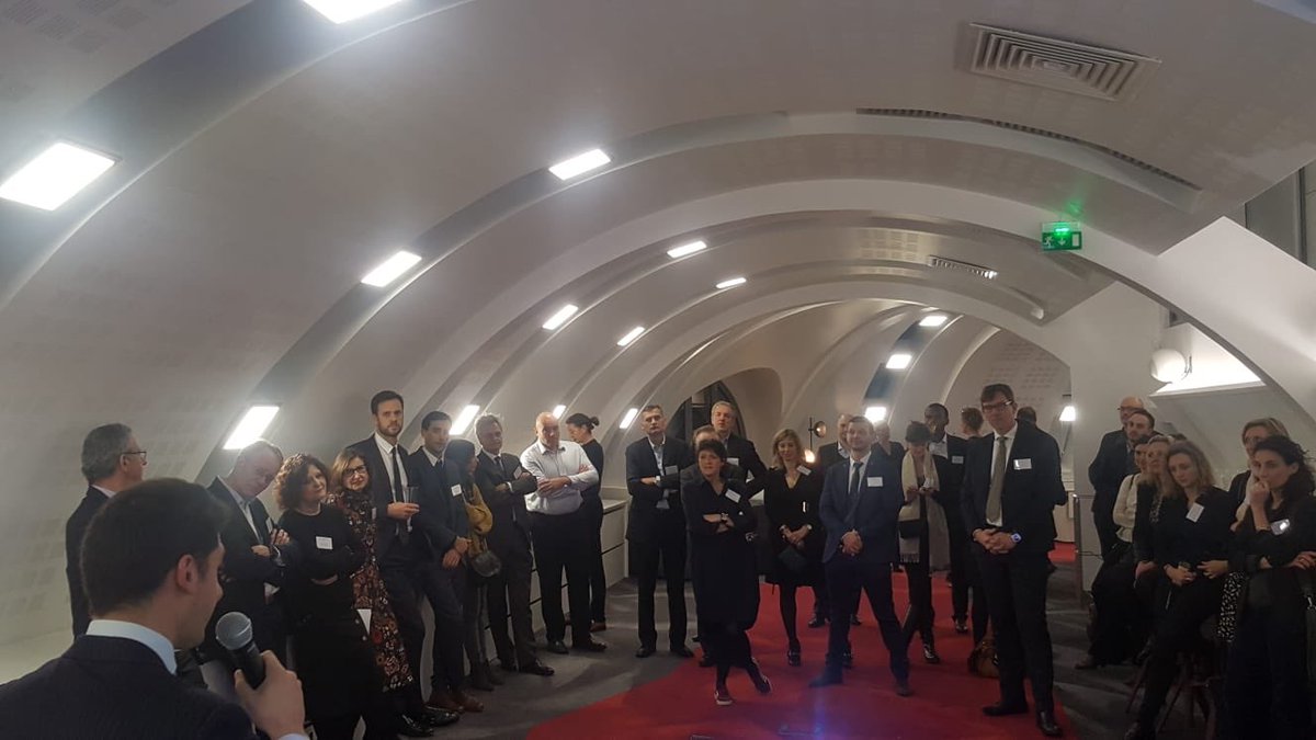 Longevityltd's tweet photo. Our Founder and CEO Etienne Cadestin gives a welcome speech at our French office launch event in Paris last night ! #longevity #batilife #plandeveloppementdurable #efficaciteenergetique #greenbuildings https://t.co/FfOcZk48fz