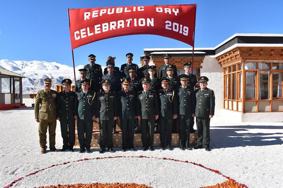 MajorSaurabhSh1's tweet photo. Republic Day Celebration 2019 With People Liberation Army
#IndianArmy #KnowURArmy #IndianForces #IndianAirforce #SSBWarrior #JoinArmy #JoinNavy #JoinAirforce #WorldDefence https://t.co/SqinMEksOz
