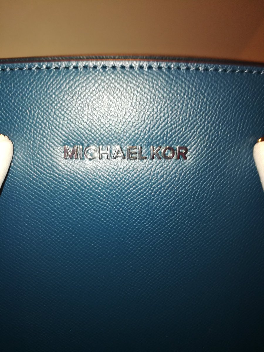Mrs P (@psauce1) on Twitter photo Purchased 3 items from <a href="/MichaelKors/">Michael Kors</a> 1 of which had a major fault, only missing an 'S' from the bag. I emailed the second I noticed the defect, was told to purchase it again and be out of pocket twice while they decide if and when I will get a refund!!! #badservice #poorquality Purchased 3 items from <a href="/MichaelKors/">Michael Kors</a> 1 of which had a major fault, only missing an 'S' from the bag. I emailed the second I noticed the defect, was told to purchase it again and be out of pocket twice while they decide if and when I will get a refund!!! #badservice #poorquality