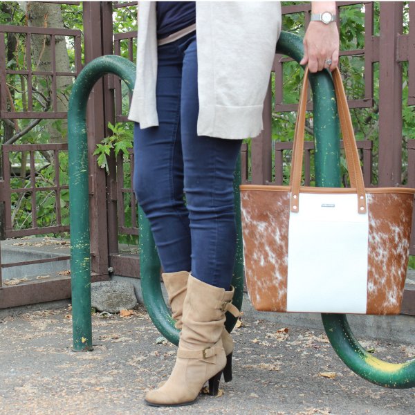 BellaModi's tweet image. Your dream bag is just a few clicks away.  Design yours now at bellamodihandbags.com #handbags #purse #leather #custom #customizable #loveit #fashion #style #onlineshopping #perfect