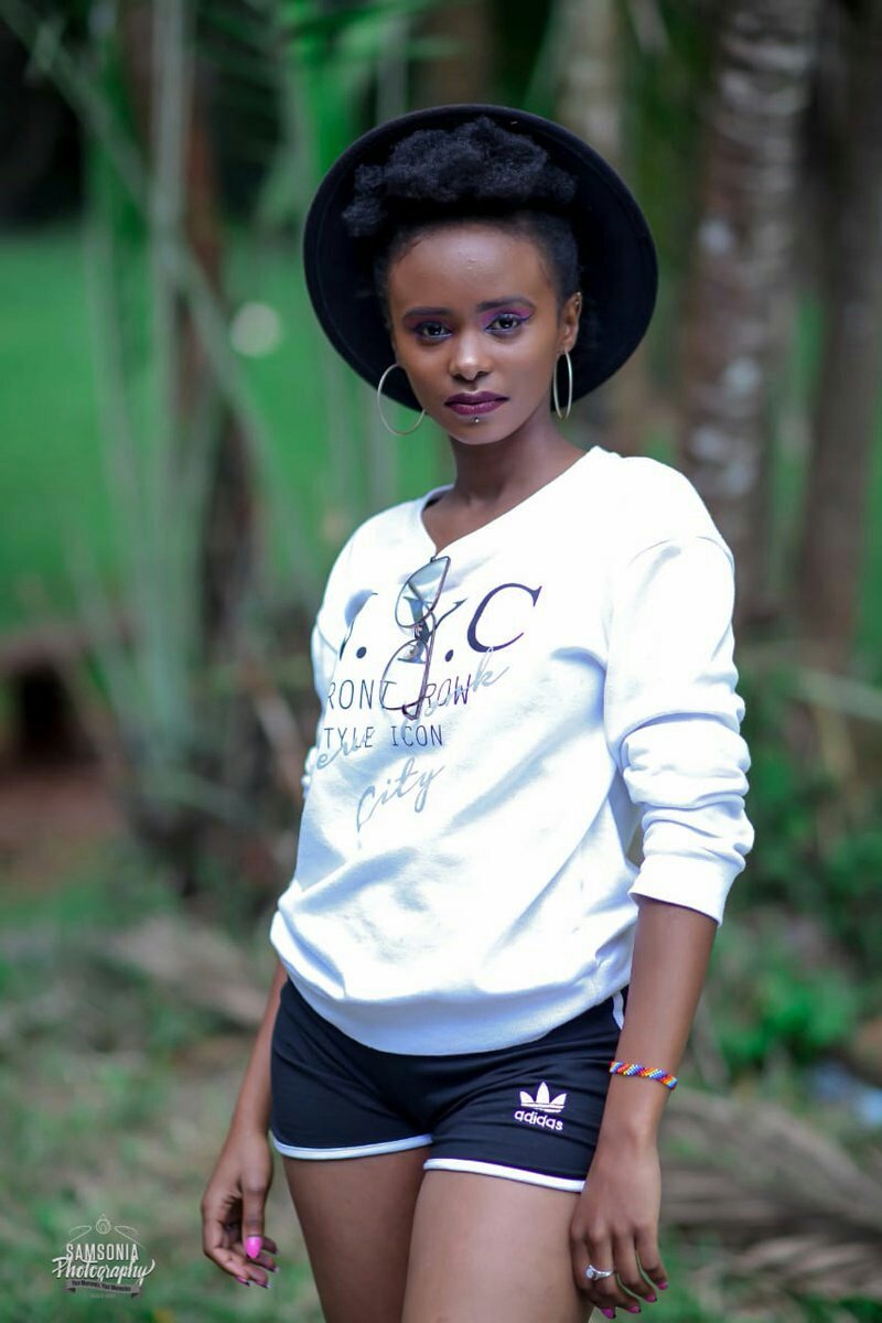SpellcastMedia's tweet photo. #JamboKenya 
Our superstar @soila_purity dropped a hot new jam this week 'All I Want' #RedfourthVoxSoila
Check it out it is fiireeee🔥🔥💯 
https://t.co/QmtYVMhADA :Link
#AllIWantBySoila
#fourredmusic #Spellcastvibes https://t.co/8bQgWUHcDg