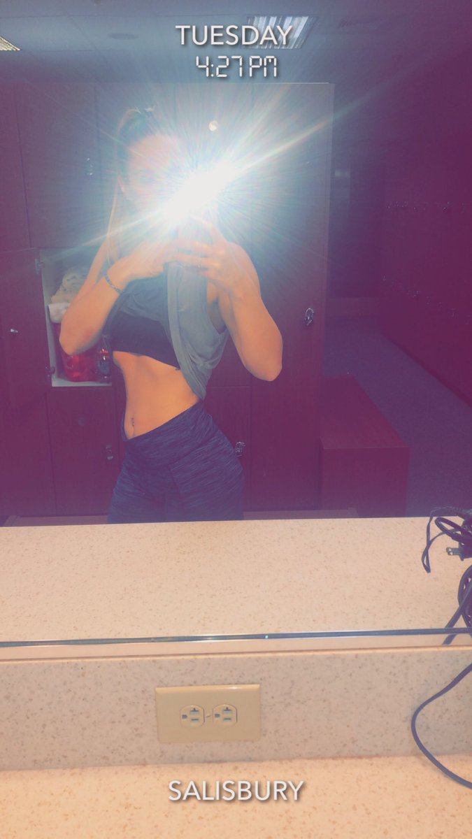 Christine_021's tweet image. I have officially lost over 30lbs!!#loveyourselfsis