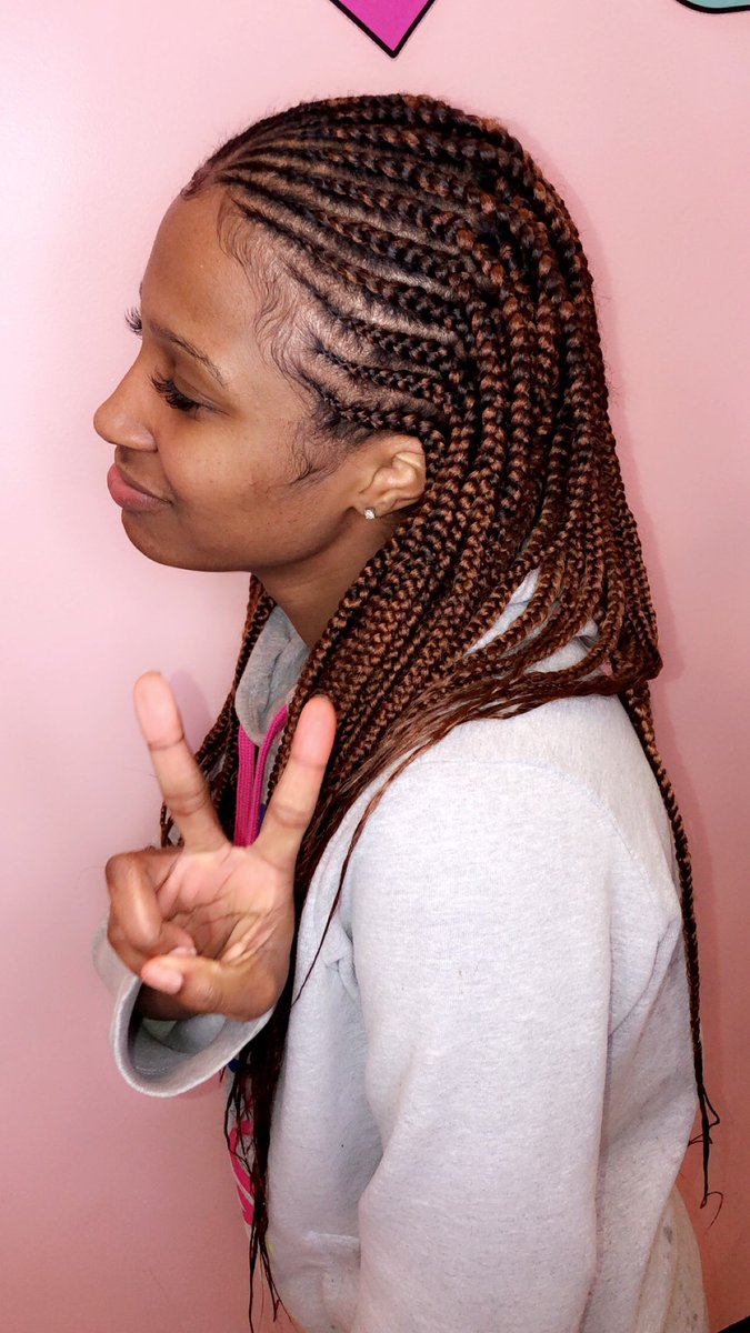 BeautifulAmbs_'s tweet photo. 💛💛💛Hey ladies love a protective style come get you some tribal braids ‼️‼️book an appointment with me
 https://t.co/7GW2lsxx8D 
📍Located 2935 W 159th St Markham IL
@ Luv Style Beauty Lounge 💖
💛💛💛 #boxbraids #braids #braidlove #protectivestyle #natural #chicagobraider💛💛 https://t.co/GRUMORAgIO