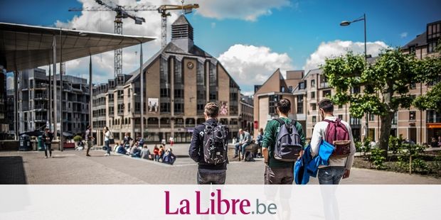 Win_PubliWin's tweet photo. Louvain-la-Neuve, de la cité-dortoir à la smart city? "D'un point de vue mobilité, c'est une catastrophe" https://t.co/vAUebwun6V #smartcity via @lalibrebe https://t.co/bDSkvYhpT5