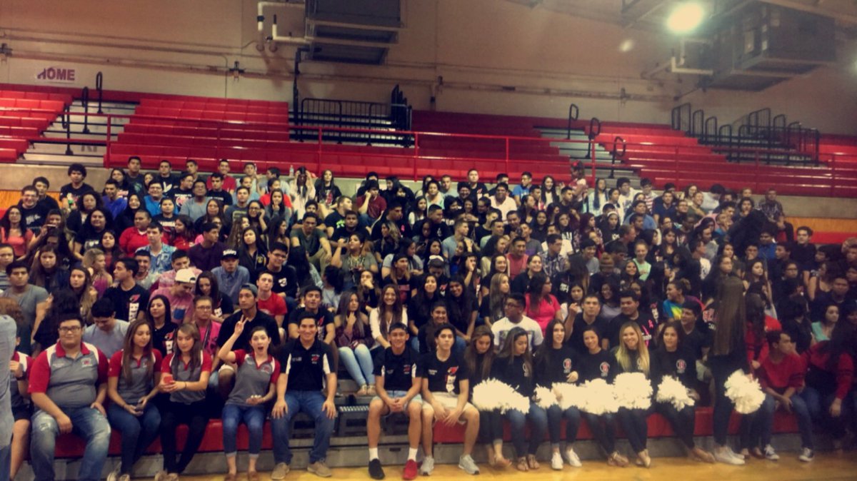 One of the Greatest Graduating classes from Harlingen High!! #cardinals #classof2016