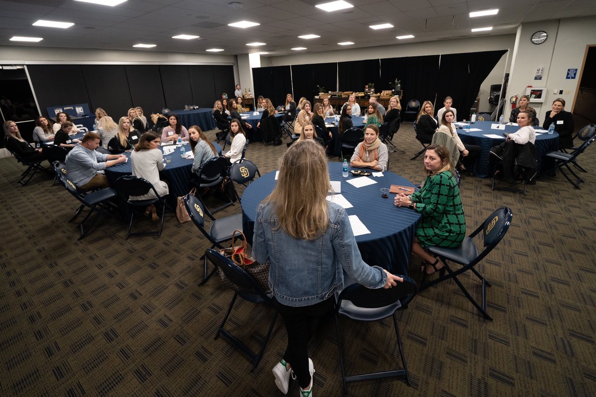 gematarango's tweet photo. Awesome evening at our annual @wisesandiego Speed Mentoring Roundtables. Truly one of my favorite events! Great conversations. 

Thank you to our participating mentors, the #WISESD board and to the @Padres for hosting us! #WISEWorks #WomenInSports https://t.co/l9iL1iG1xU