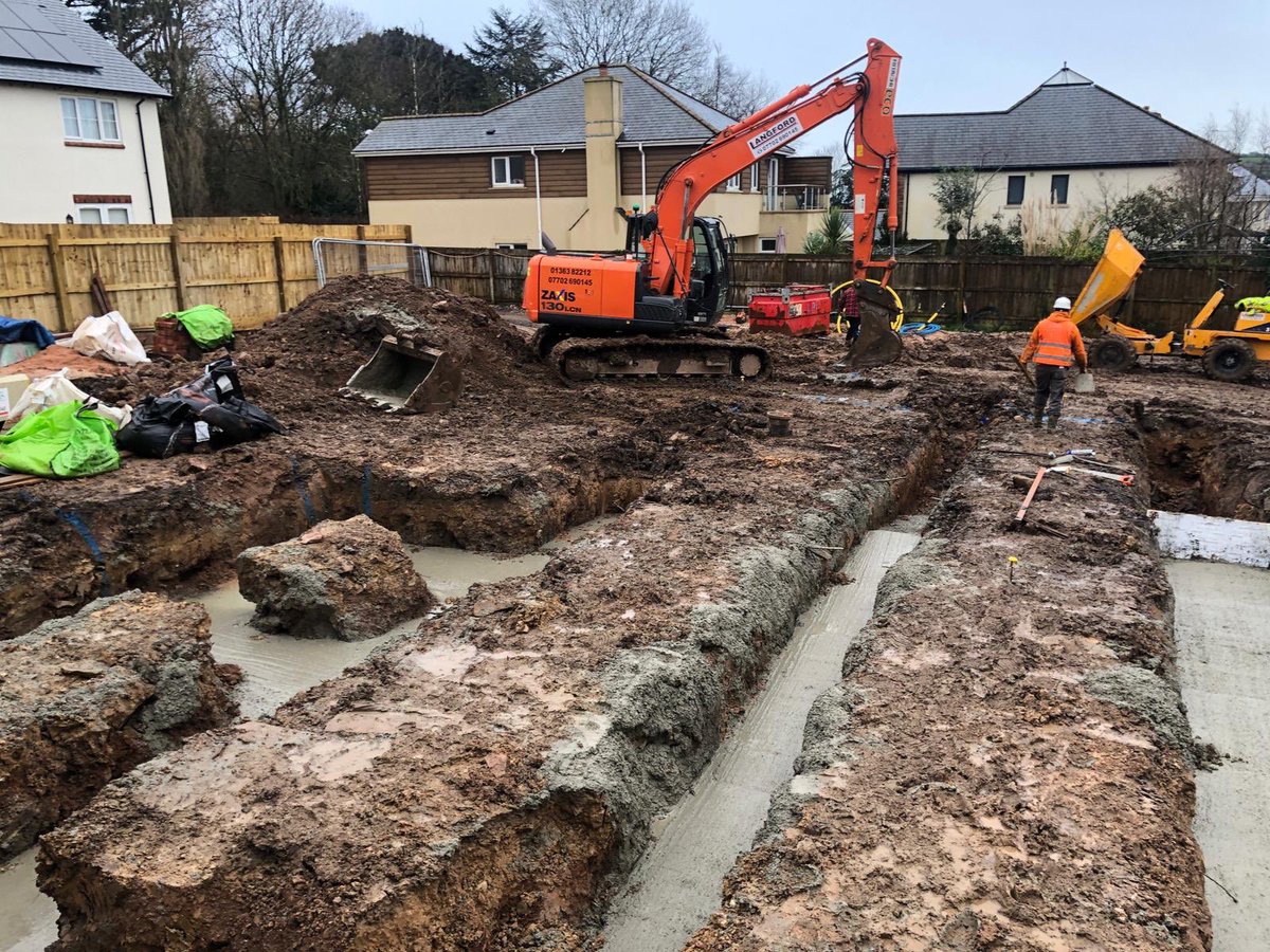 TomahawkHomes's tweet photo. Busy as ever on site, even through the bad weather. #tomahawkhomes #legacy #foundations #construction #propertydeveloper #propertydevelopment #property #landandnewhomes #land #realestate #realestatedevelopment #investment #investinproperty #lifeafterrugby #teamwork #devon https://t.co/rNMzDHTyYN