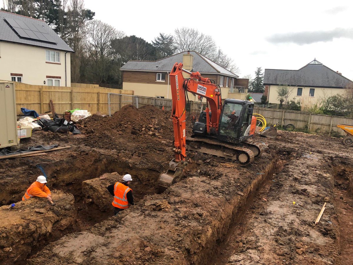 TomahawkHomes's tweet photo. Busy as ever on site, even through the bad weather. #tomahawkhomes #legacy #foundations #construction #propertydeveloper #propertydevelopment #property #landandnewhomes #land #realestate #realestatedevelopment #investment #investinproperty #lifeafterrugby #teamwork #devon https://t.co/rNMzDHTyYN