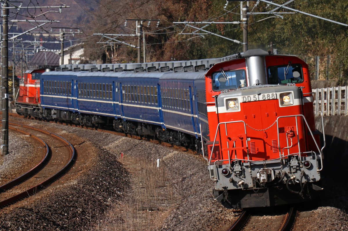 茶々 A Twitter 信越線ハンドル訓練 横川方 Dd51 5 高タカ12系5両 Dd51 8 高崎方 信越本線高崎 横川を2往復するdl乗務員養成訓練が実施されました 1回目の復路は横川カーブ 浅間山バックで 2回目の往路はイソアン 山が見えるまで晴れてました 茶々 A Twitter 信越線ハンドル訓練 横川方 Dd51 5 高タカ12系5両 Dd51 8 高崎方 信越本線高崎 横川を2往復するdl乗務員養成訓練が実施されました 1回目の復路は横川カーブ 浅間山バックで 2回目の往路はイソアン 山が見えるまで晴れてました