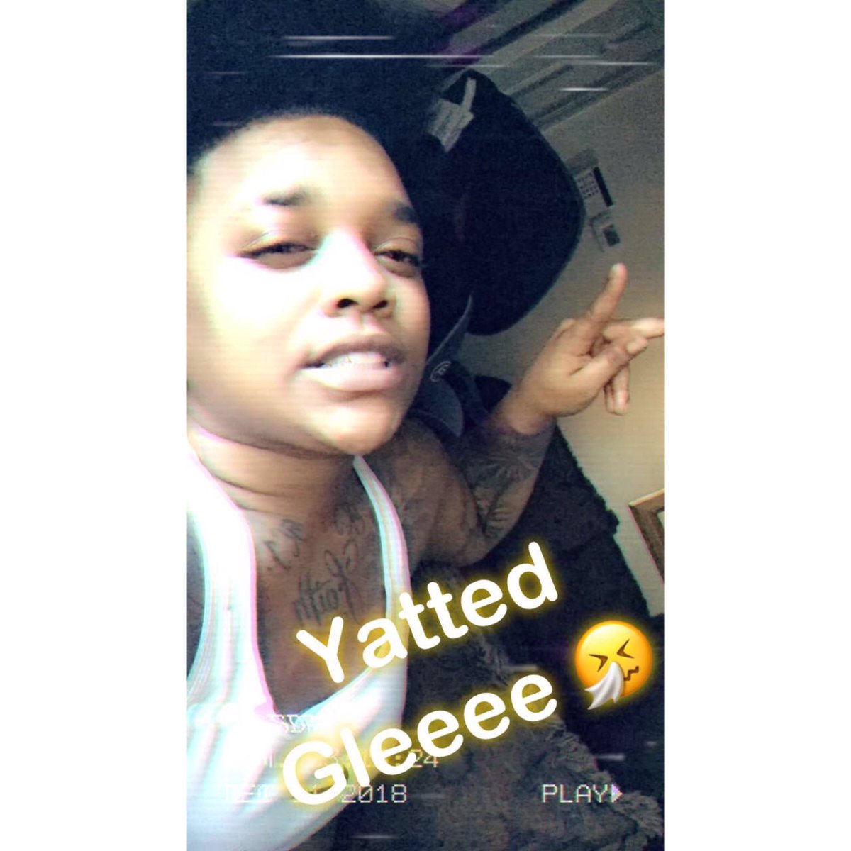 Floydnfl_'s tweet photo. Yatted Gleeee 🤧 #snapchatfilters #addme @obey_fouurplayy #florida #unsignedartist #femalerapper #1k #fan #page #lgbt #nfl #neverfnlackin #hkn #humblekidnation #epcomingsoon #teamfloyd #merchandisecomingsoon https://t.co/iaP8XlkyoQ